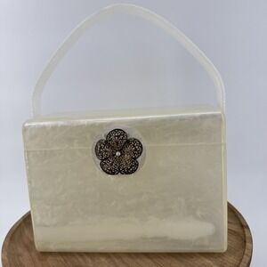 Antique Wilardy Womens Box Purse Handbag Pearlized Off White Lucite Flower Clasp